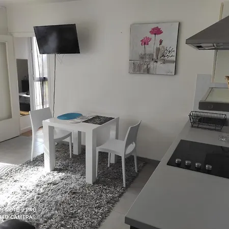 Apartment Logis Du Guelmeur: Appart Cosy 1 A St Marc - 37m2