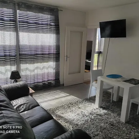 Apartment Logis Du Guelmeur: Appart Cosy 1 A St Marc - 37m2
